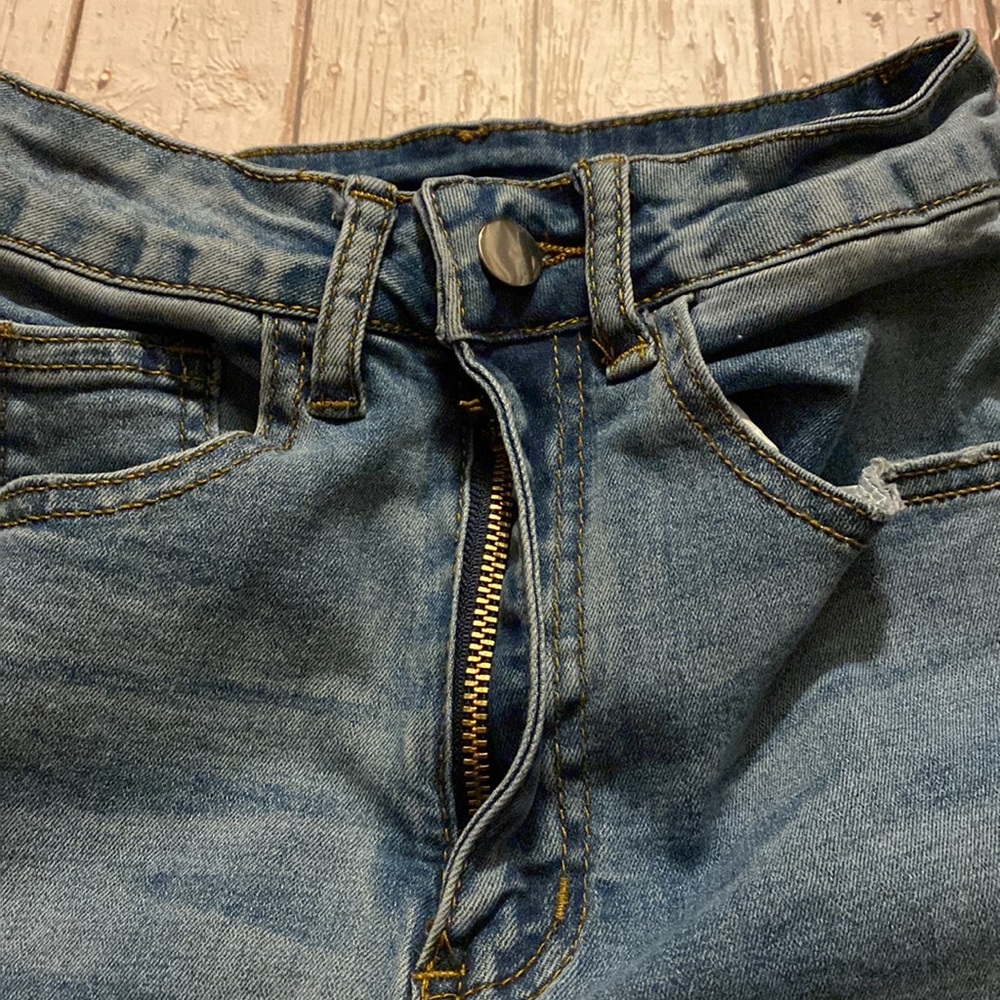 Jeans - Picture 3 of 5